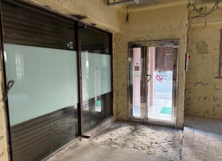 新今里ビルの内装