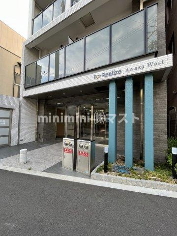 大阪市西区川口３丁目の賃貸マンションのエントランス