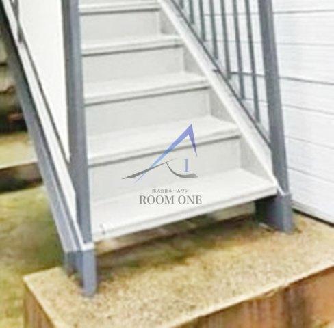 コスモハイツのその他共用部分|共有階段です。