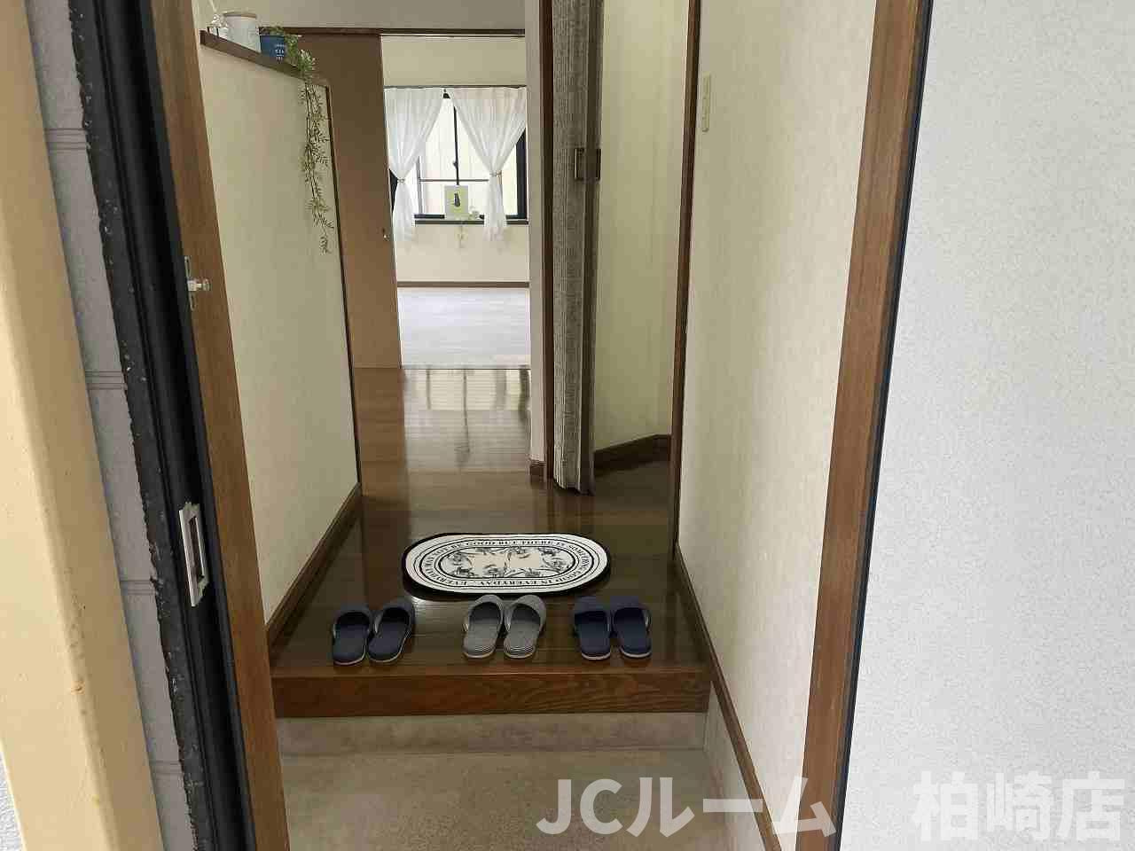 柏崎市向陽町のアパートの玄関