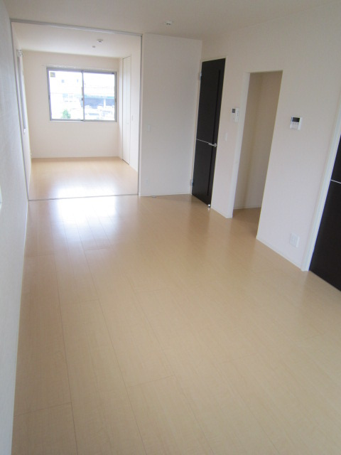 レガート清水の居間・リビング|別号室の参考写真です