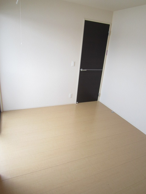 レガート清水の居間・リビング|別号室の参考写真です