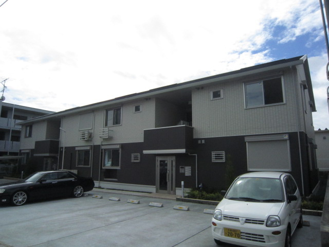 レガート清水の駐車場