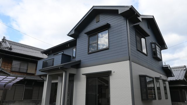 西条市小松町大頭中古住宅【1,380】（土地）67.73坪（建物）37.80坪の外観