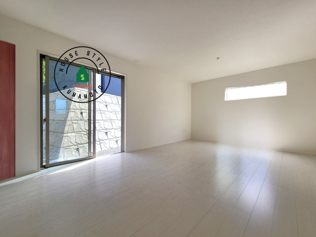 菊池郡大津町大字大津第8-3棟（1号棟）　の内観：施工例|ご家族を近くに感じられる対面キッチンのLDK。会話もはずみそうですね。