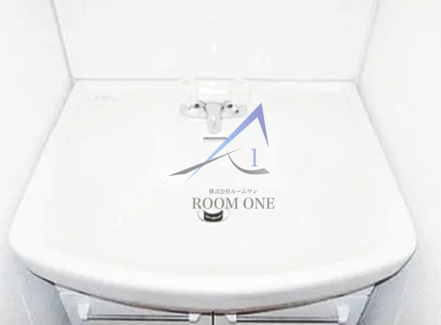 グローリア野方の洗面所|独立洗面台です。