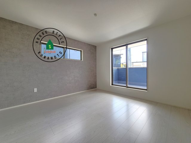 菊池郡大津町大字大津第8-3棟（2号棟）　の内観：施工例|主寝室には収納力に優れたクローゼットがありますので、お部屋もすっきり片付きます。