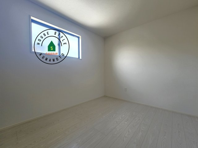 菊池郡大津町大字大津第8-3棟（2号棟）　の内観：施工例|穏やかな光が差し込む室内には、穏やかな時間が流れます。