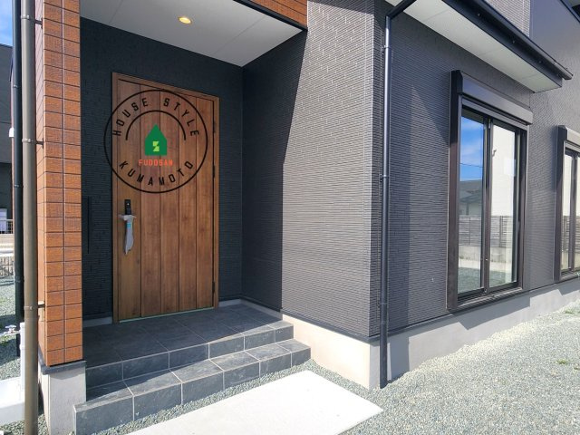 菊池郡大津町大字大津第8-3棟（2号棟）　の外観：施工例|おでかけの時も帰った時も、「我が家」を最初に感じでもらえる素敵な空間に。