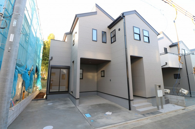 【外観】 | 富士見市渡戸1丁目　新築一戸建住宅　全14棟　(ふじみ野店) | 東武東上線「ふじみ野」駅徒歩28分。
急行停車駅につき都市部へのアクセス良好です！