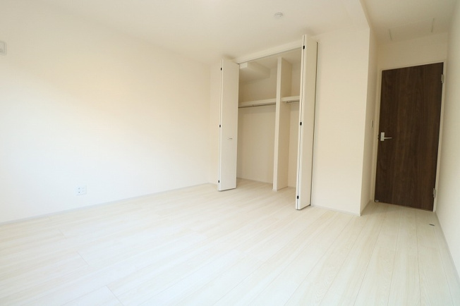 【寝室】 | 富士見市渡戸1丁目　新築一戸建住宅　全14棟　(ふじみ野店) | 8.5帖の広々とした主寝室です。
