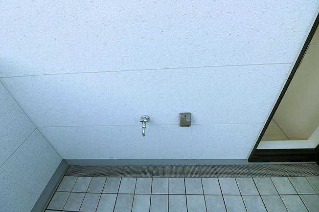 【バルコニー】 | 富士見市渡戸1丁目　新築一戸建住宅　全14棟　(ふじみ野店) | ルーフバルコニーには水栓が付いており、ガーデニングやお子様のプール遊び等にも対応できます。