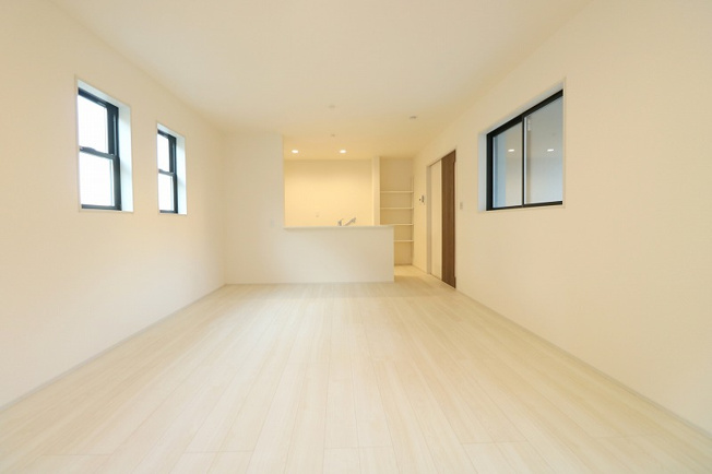  | 富士見市渡戸1丁目　新築一戸建住宅　全14棟　(ふじみ野店) | LDK18.0帖。
キッチンからリビングダイニングまでオープンにつながっています。