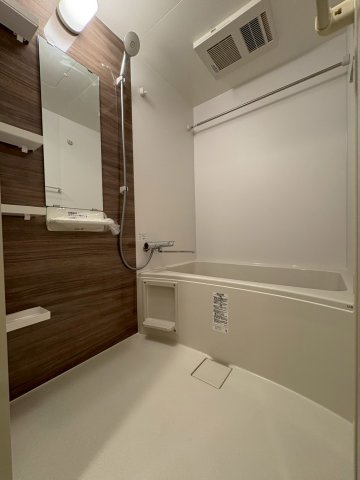 セレニテ夕陽丘エクラの浴室