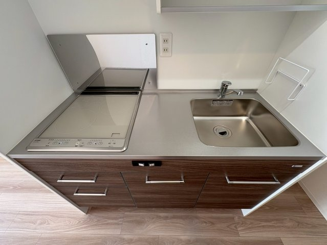 セレニテ夕陽丘エクラのキッチン