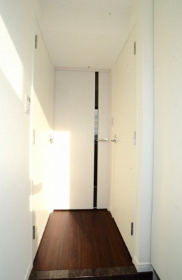 【玄関】 | グランドコンシェルジュ三宿アジールコート