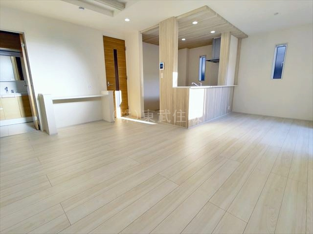 【居間・リビング】 | 新座市堀ノ内2丁目 | 広々としたリビングダイニングです