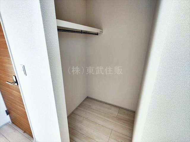 【収納】 | 新座市堀ノ内2丁目 | ２階西側11.0帖洋室の収納です