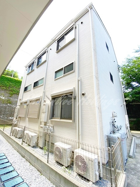 ベイルーム県立大学A