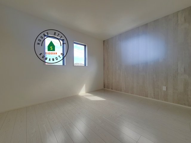 菊池郡大津町大字大津第8-3棟（6号棟）　の内観：施工例|柔らかい陽光が差し込む明るいお部屋を演出する設計。彩光の取れる窓が気持ちの良いお部屋を創り上げます。