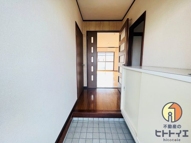 シャンセ赤坂の玄関