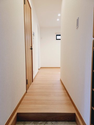 【玄関】 | ウィステリア・ガーデン | 鶯谷の賃貸物件。
「ウィステリア・ガーデン」のことなら(株)メイワ・エステートへお任せください。