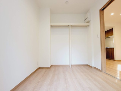 【洋室】 | ウィステリア・ガーデン | 鶯谷の賃貸物件。
「ウィステリア・ガーデン」のことなら(株)メイワ・エステートへお任せください。