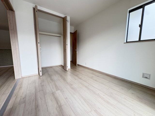 三木市志染町青山１丁目新築戸建１号棟の洋室