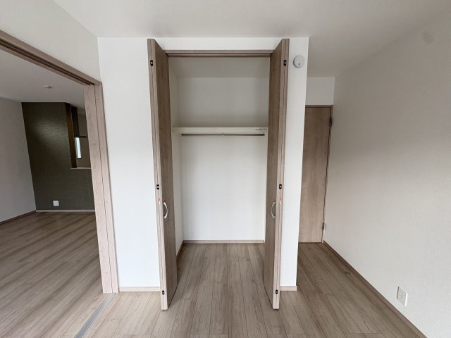 三木市志染町青山１丁目新築戸建１号棟の収納