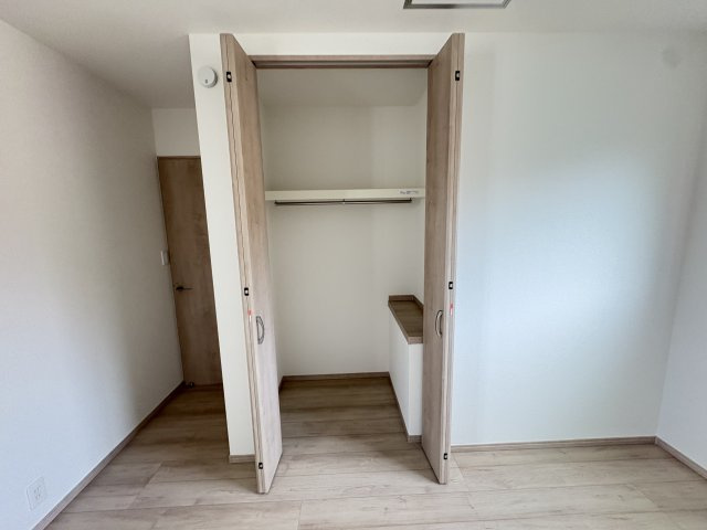 三木市志染町青山１丁目新築戸建１号棟の収納