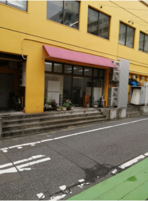 マルイビルの外観