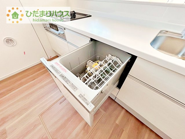 【キッチン】 | 我孫子市青山2期　新築戸建　3号棟 | 食器洗乾燥機が付いていますので家事の時間も節約できます！忙しいママには便利ですよね！