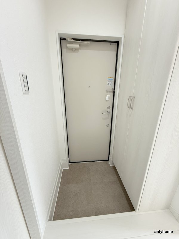 GLAN CASALIA　仲介手数料無料の玄関