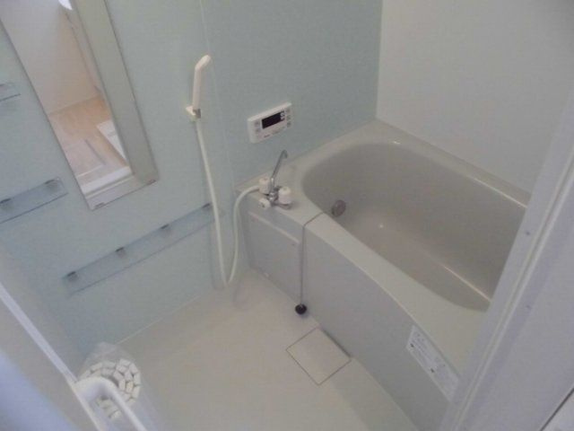 ジーヴォ ソレイユの浴室