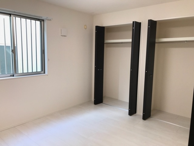 ロイヤル ソフィアの収納|洋室