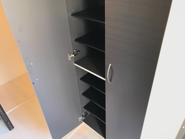 ロイヤル ソフィアの収納|下駄箱