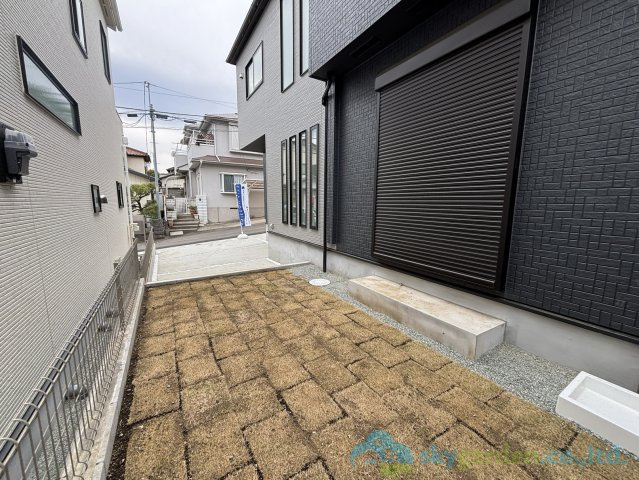 秦野市ひばりヶ丘　新築戸建　全2棟1号棟の庭