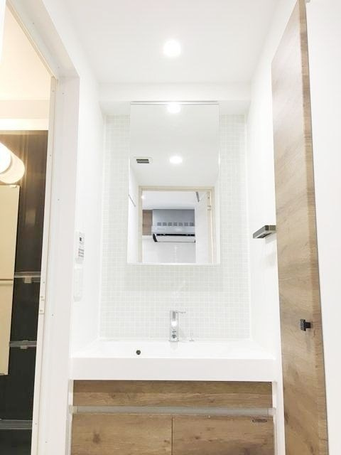 レガリス木場ステーションフロントの独立洗面台