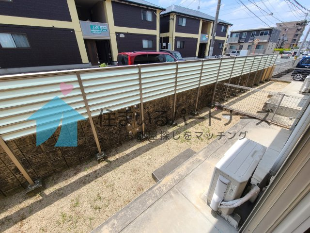 カーサマローンA棟のバルコニー|陽当たり良好なバルコニーです