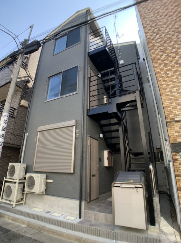 豊島区池袋本町４丁目のアパートの外観