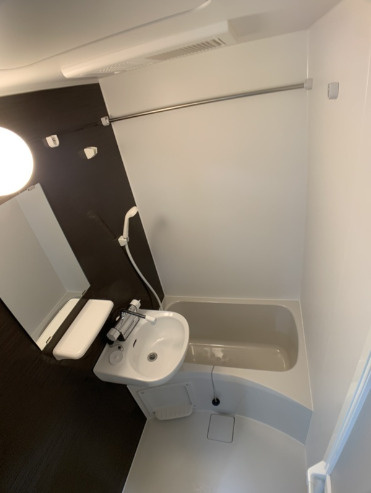 豊島区池袋本町４丁目のアパートの浴室