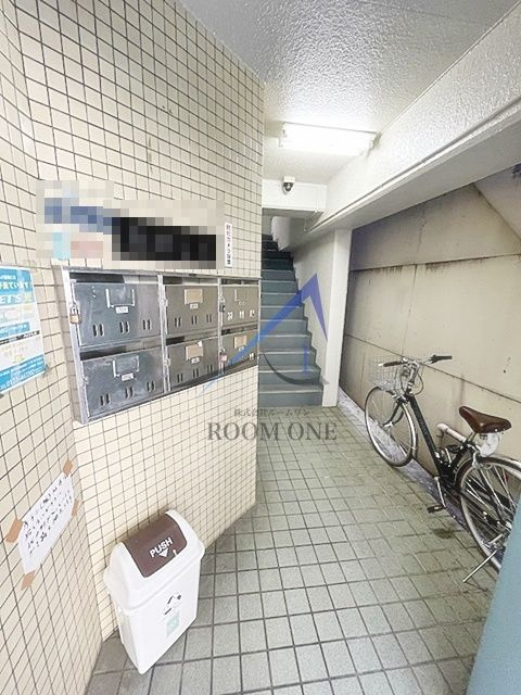 第二岩瀬ビルのエントランス|エントランスです。