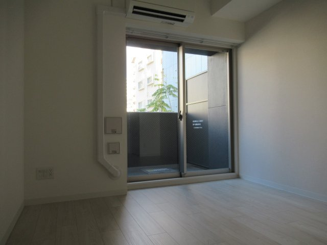 ソルテラスＫＯＢＥ湊町の居間・リビング|おしゃれな居間です