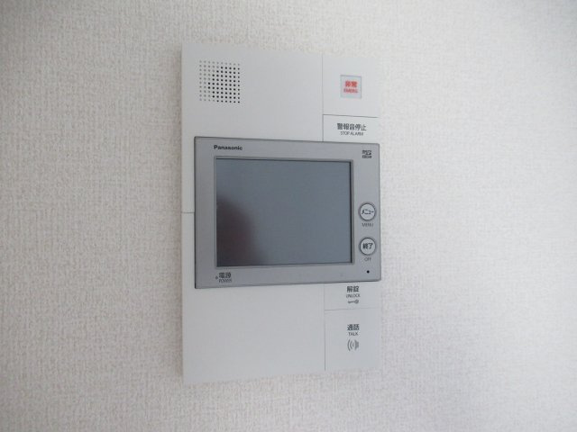 ソルテラスＫＯＢＥ湊町のセキュリティ|モニター付きインターホンがあるので急な来客でも安心です