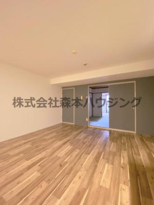 【居間・リビング】 | 　香里ロイヤルプラザ | おしゃれなリビングです