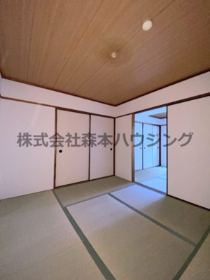 【和室】 | 　香里ロイヤルプラザ | 落ち着いた雰囲気の和室付きです