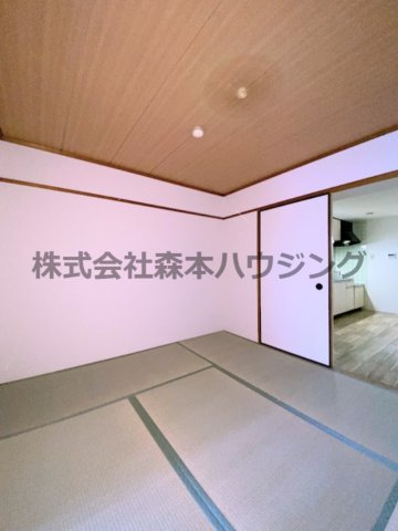 【和室】 | 　香里ロイヤルプラザ | 和室がひろがる居住スペース