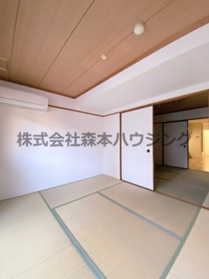 【和室】 | 　香里ロイヤルプラザ | 和室ならではの温かな和の空間で寛ぎの時間を過ごせます
