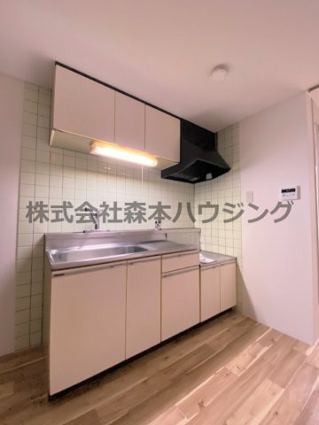 【キッチン】 | 　香里ロイヤルプラザ | きれいなキッチンです