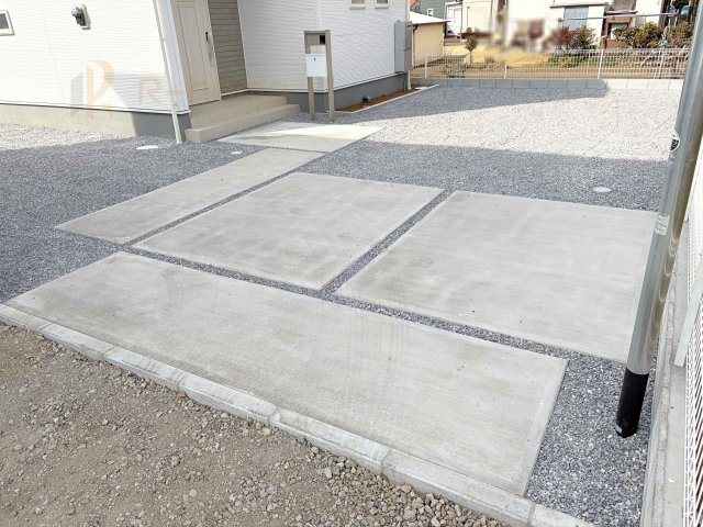古河市諸川第13　新築戸建て　1号棟の駐車場|カースペースは2台お停めいただけます♪